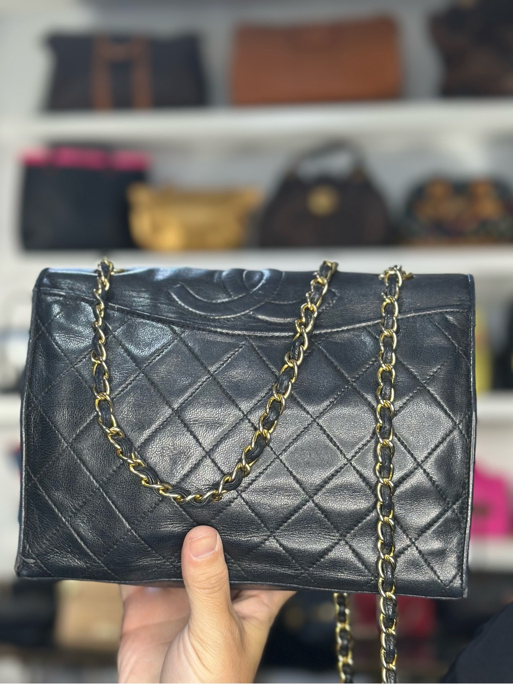 CHANEL BLACK QUILTED BAG